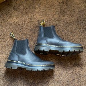 Black Chelsea Dr. Marten Woman’s Size 9.
